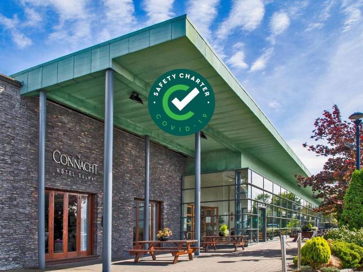 Hotel für 6 Personen, mit Whirlpool und Terrasse sowie Garten und Kinderpool in Galway