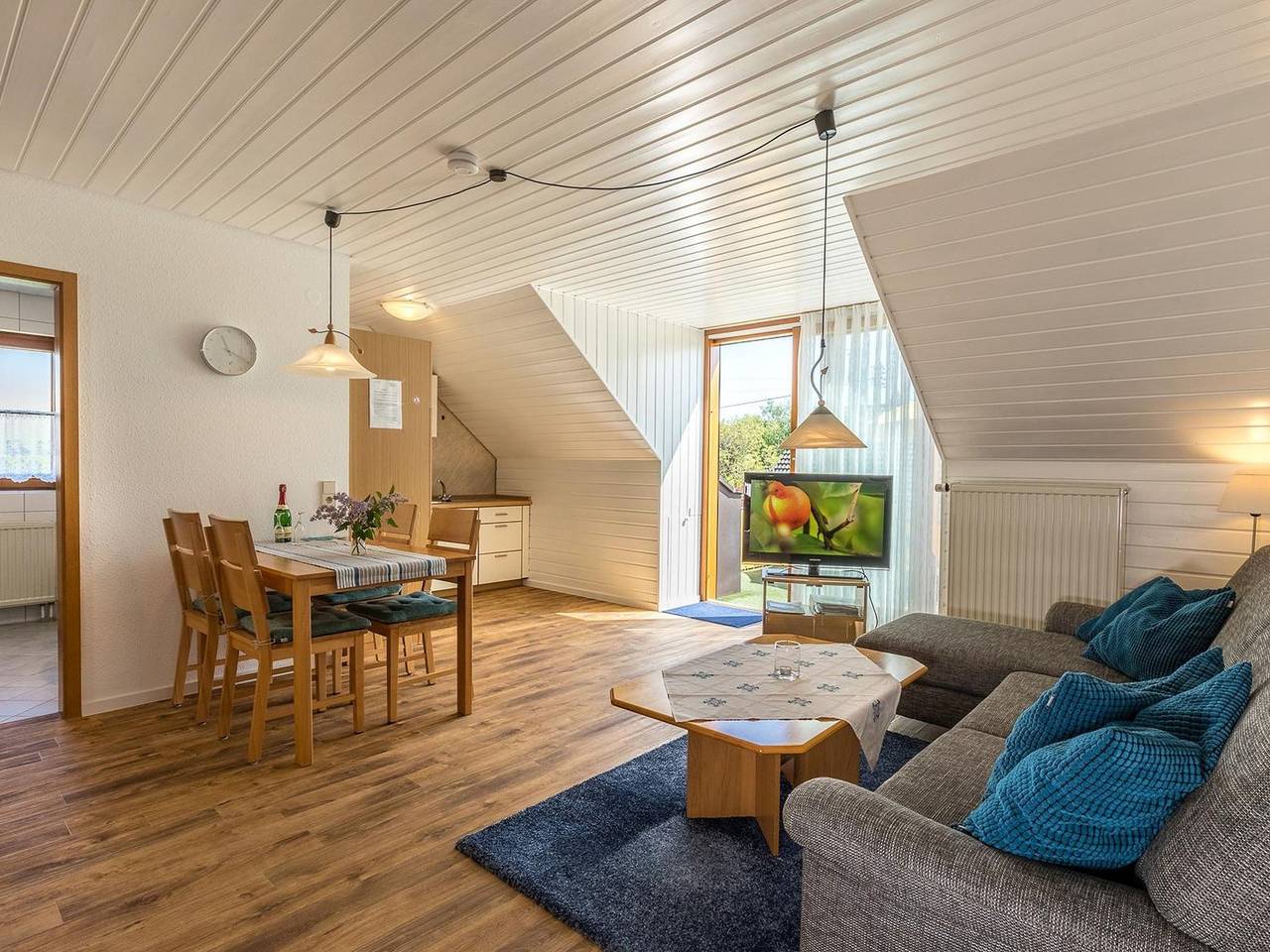 Ganze Ferienwohnung, Ferienwohnungen Baur - Ferienwohnung Nr. 1, 50qm, 1 Schlafzimmer, max. 3 Personen in Salem, Region Bodensee-Oberschwaben