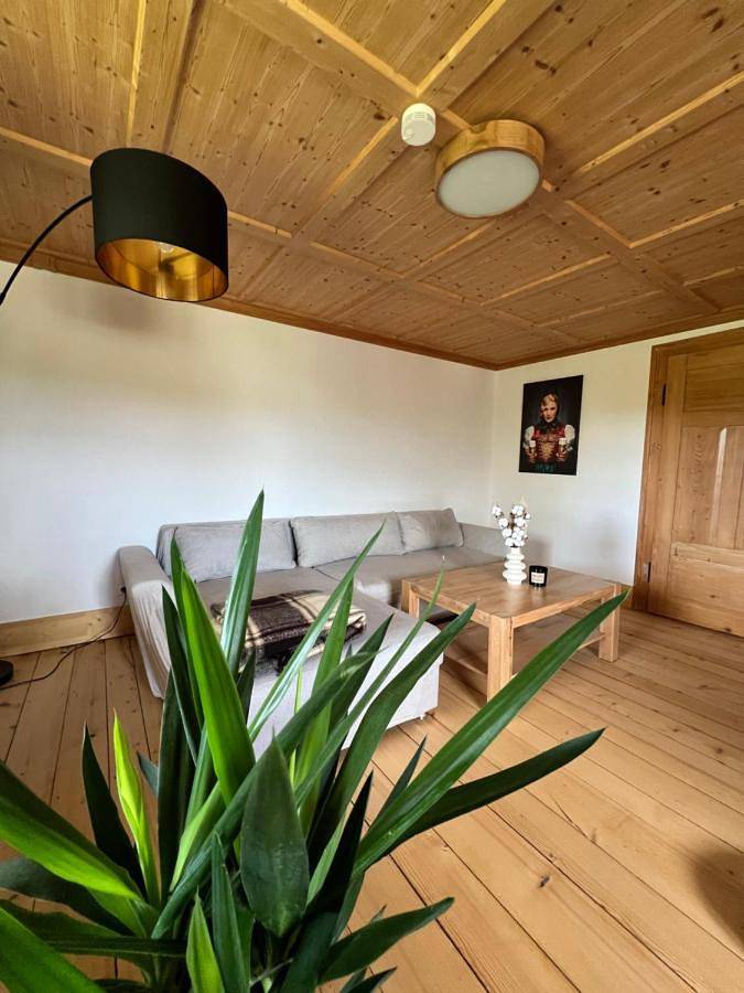 Ferienwohnung für 6 Personen, mit Balkon und Garten sowie Ausblick in Ibach