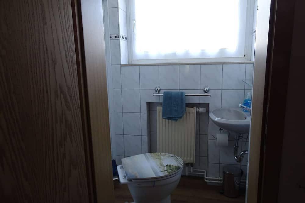 Ganze Wohnung, Ferienwohnung mit Seeblick in Fürstensee, Neustrelitz