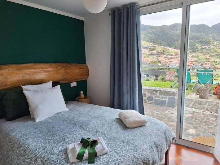Maison d’hôte pour 2 personnes, avec Terrasse ainsi que Jardin et Vue à Machico