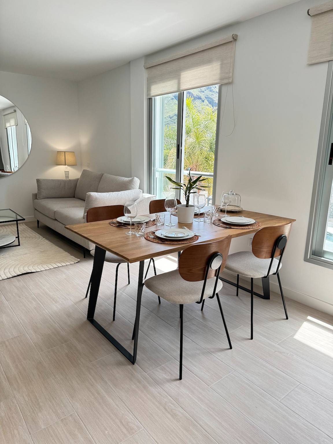 Appartement entier, Appartement de vacances 'Apto Moderno Con Vistas Únicas' avec vue sur la mer, terrasse privée et Wi-Fi in Los Silos, Tenerife du Nord