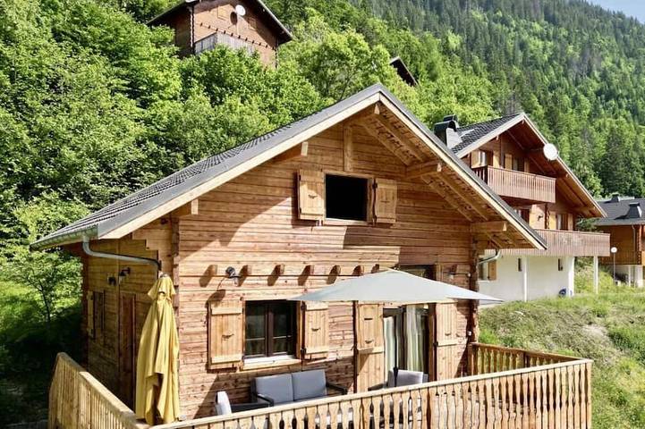 Chalet pour 8 personnes, avec balcon à Le Biot