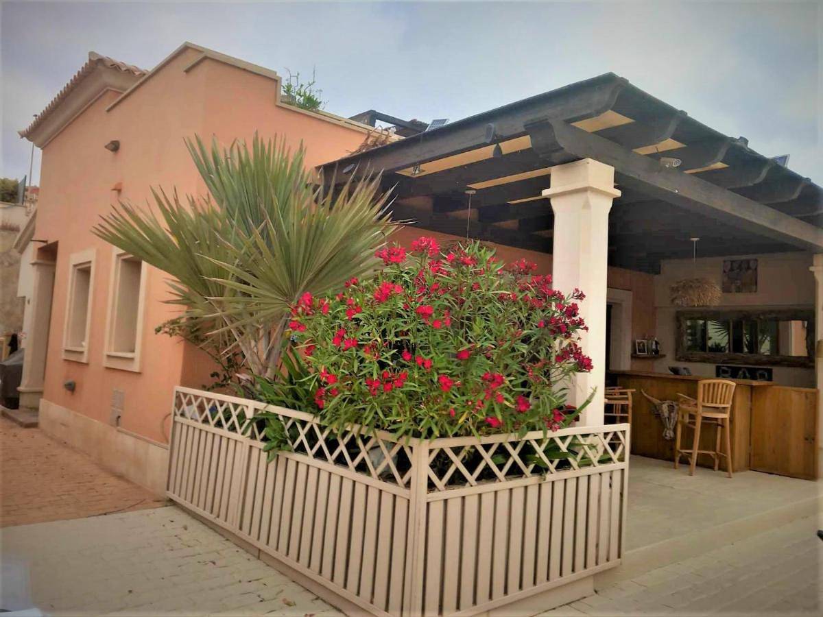 Villa with Private Pool in Caleta de Fuste, Antigua