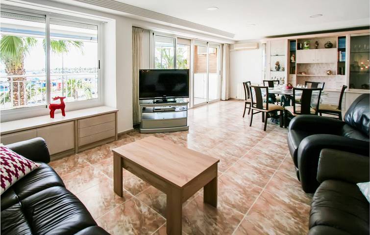 Gîte pour 8 personnes, avec terrasse et vue à Santa Pola - 2