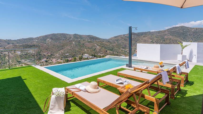 Casa rural para 4 personas, con balcón/terraza y piscina en Torrox - 2