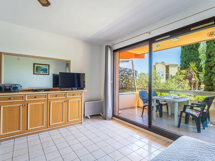 Gîte pour 4 personnes, avec balcon dans Le Lavandou - 2