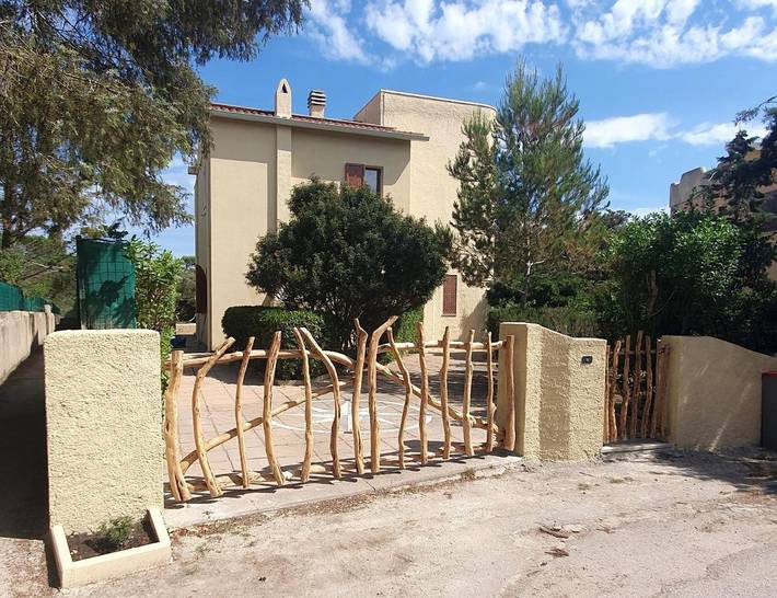 Casa vacanza per 8 persone, con Terrazza e Giardino nonché Panorama a Platamona