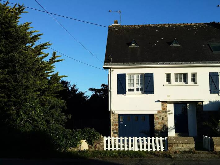 Location de vacances pour 10 personnes, avec jardin dans Pérello