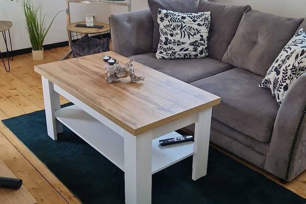Ganze Wohnung, Frisch sanierte Ferienwohnung mit eigenem Garten in Celle, Aller-Leine-Tal