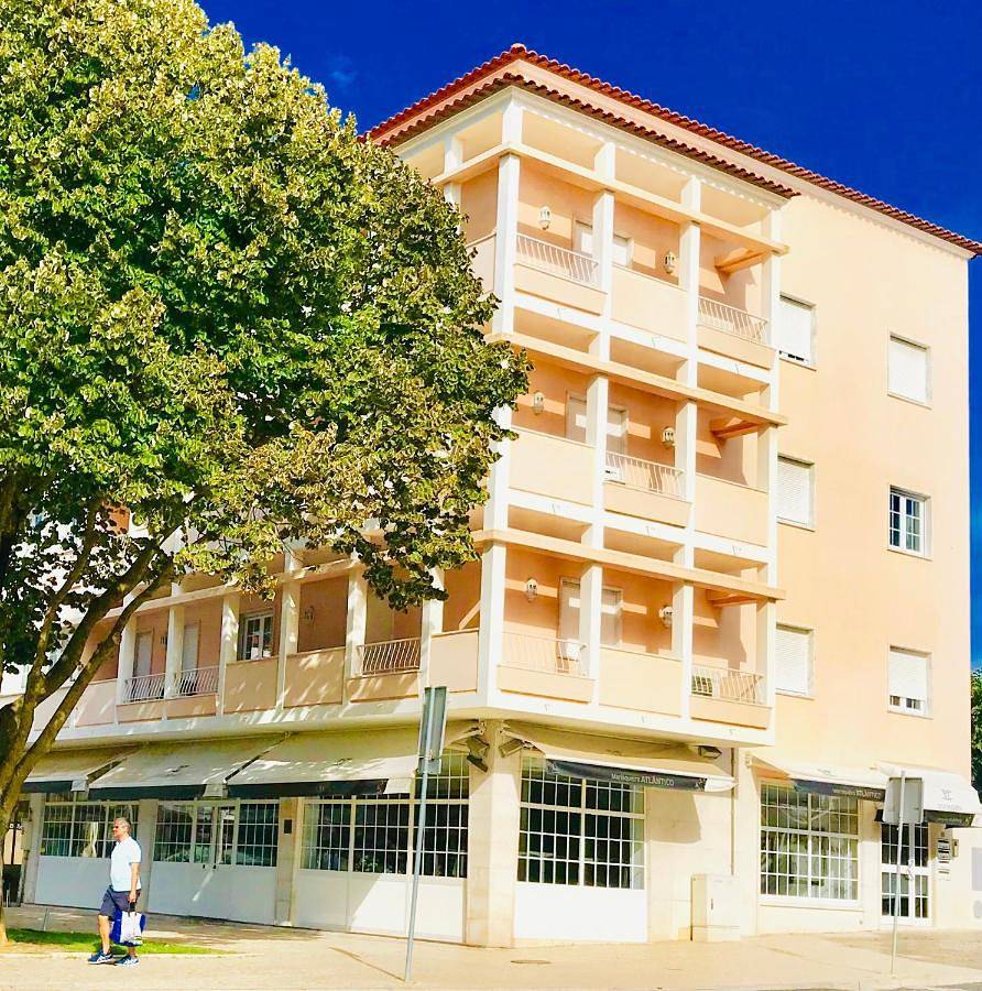 Double Room with Balcony in Carcavelos e Parede, Costa de Lisboa