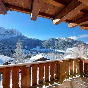 Cottage pour 2 personnes, avec jardin ainsi que vue et balcon dans Les Diablerets