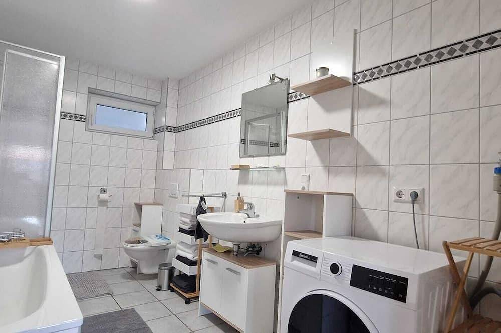 Ganze Wohnung, Ferien / Monteurwohnung im Oberbergischen Wanderland in Wiehl, Oberbergischer Kreis