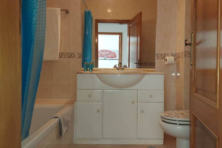 Apartamento inteiro, Lindo apartamento em ótima localização in Santa Maria, São Gonçalo de Lagos