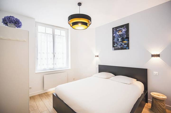 Appartement entier, Cathédrale, Un séjour qui pétille !🥂 in Reims, Marne