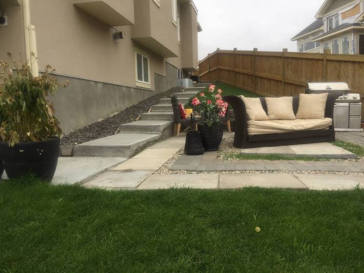 Suite mit zwei Schlafzimmern im Untergeschoss in Calgary, Kanadische Rocky Mountains