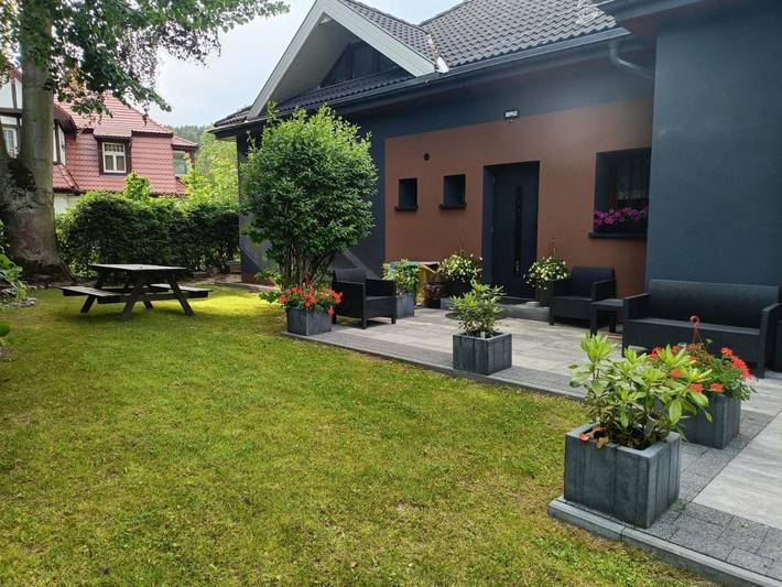 Apartament wakacyjny dla 2 osób, z taras i ogród w Polanica Zdrój