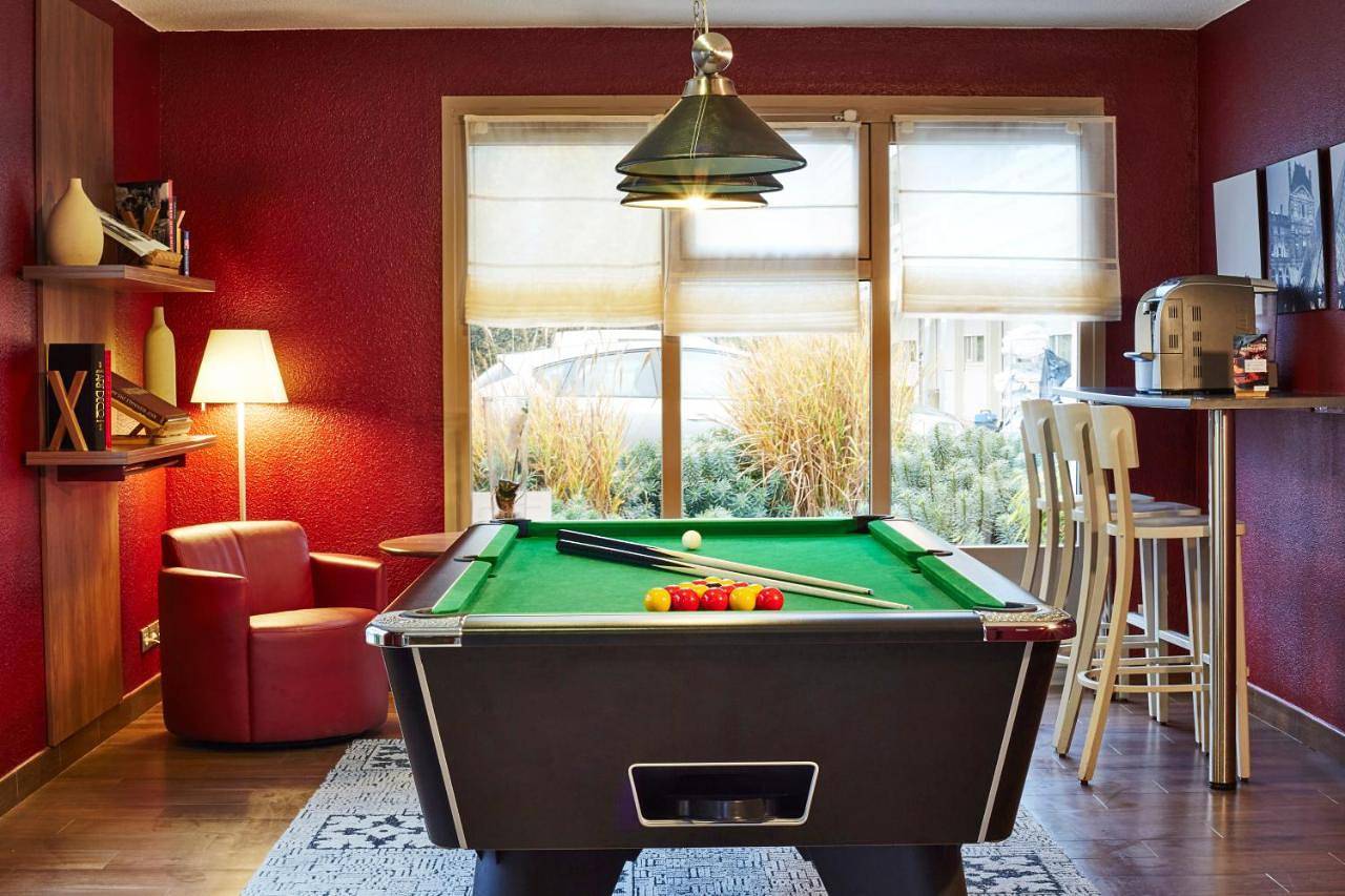 Superior Double Room in Épône, Yvelines