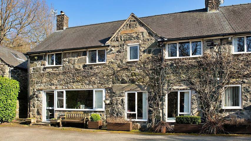 Holiday rental for 12 people, with terrace and garden in Gwynedd