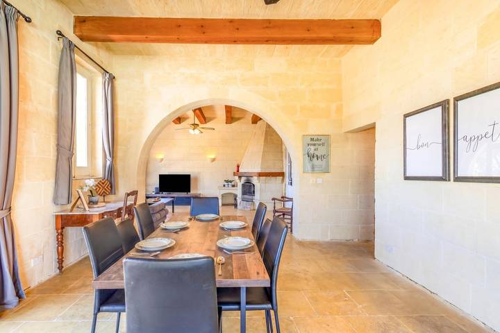 Nirvana Gozitan Villa & Pool in Qala, Gozo