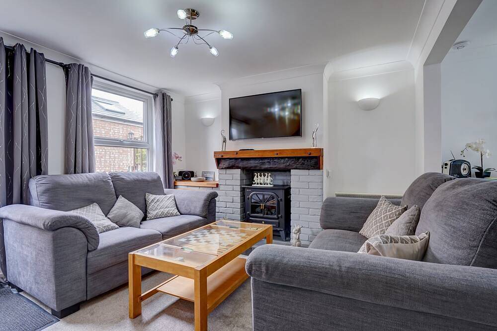 2 Old Chapel Cottages in Great Yarmouth, The Broads