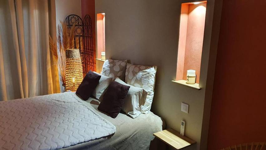 Chambre d’hôte pour 2 personnes, avec piscine ainsi que jardin et vue à Beaucaire - 3