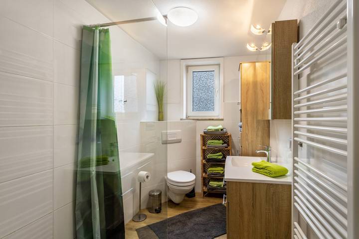 Ganze Wohnung, 'Fewo am Park' mit Bergblick und Balkon in Usseln, Willingen