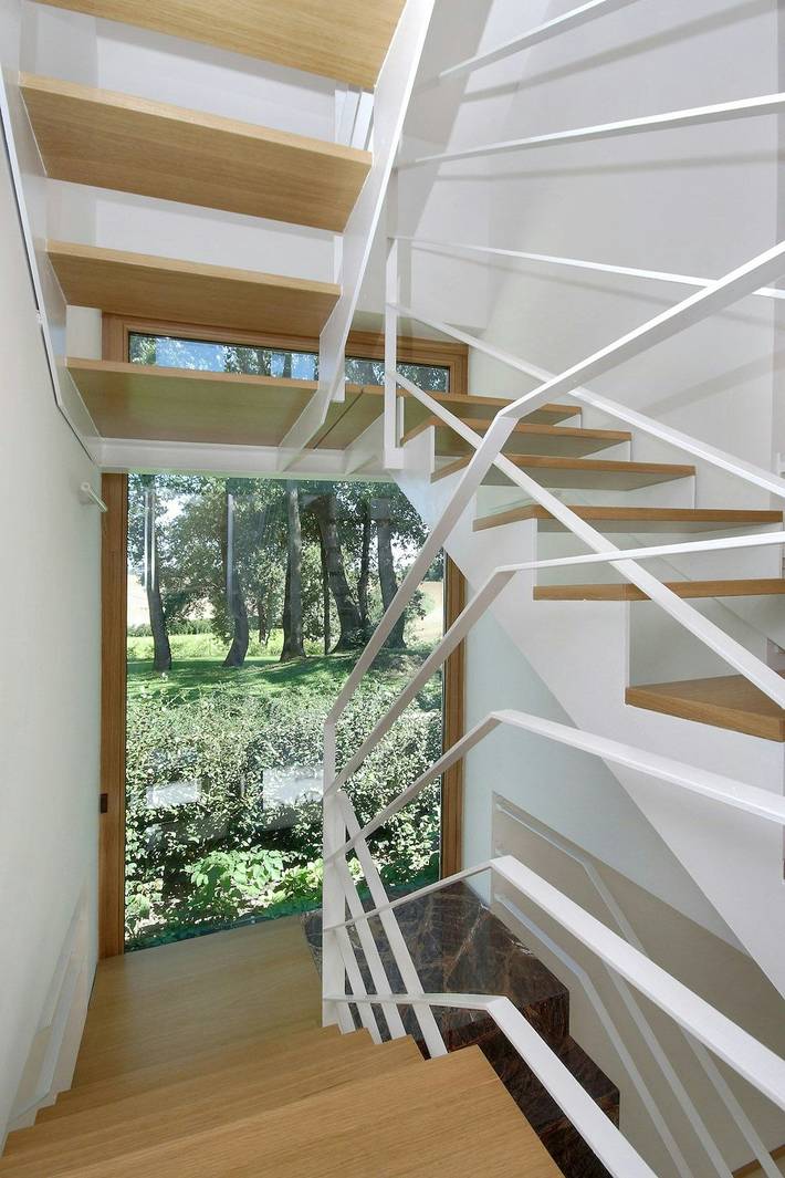 Villa sul lago di Bracciano con spiaggia privata in Anguillara Sabazia, Lago di Bracciano