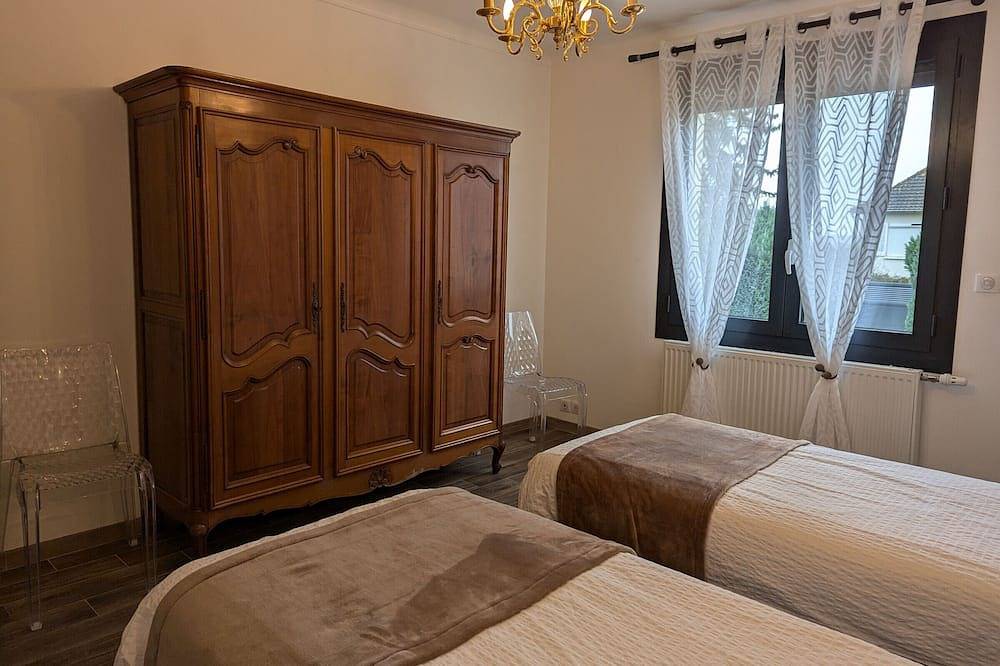 Maison moderne avec jardin, animaux acceptés, Wi-Fi, stationnement privé in Épieds-en-Beauce, Vallée de la Loire