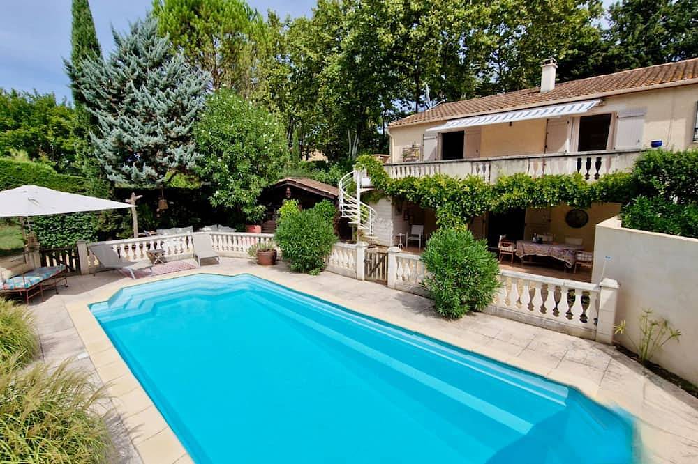 Villa 160m², swimming pool and large unoverlooked garden in Margon, Béziers region