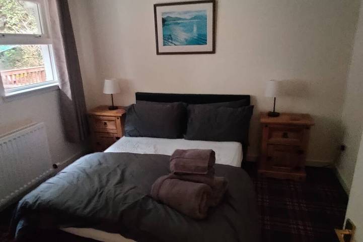The Cobbler Cottage-Luxus-Cottage-Ensuite mit Dusche-Bergblick in Loch Lomond, Argyll & Bute