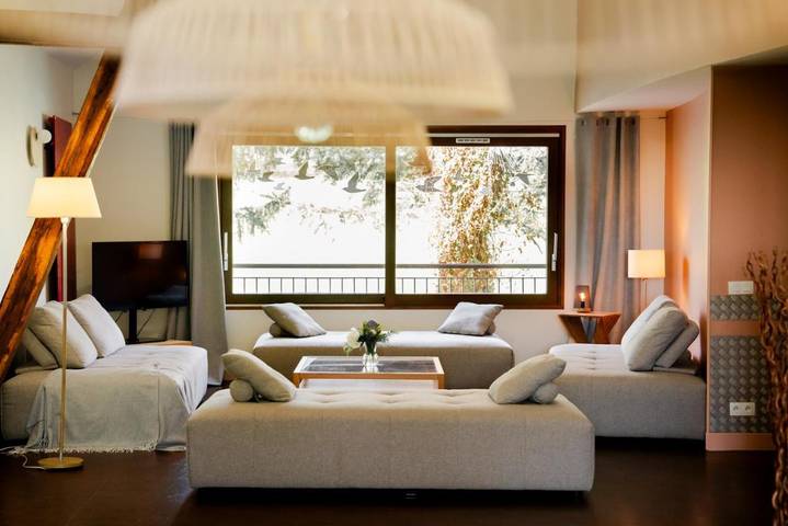 Maison de campagne pour 12 personnes, avec terrasse et jardin à Sainte-Colome - 2