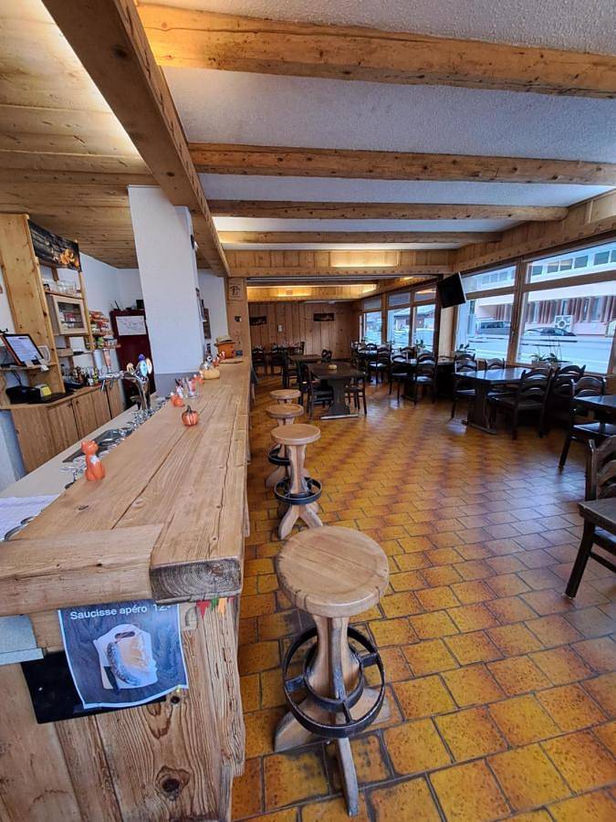 Hôtel pour 14 personnes, avec terrasse et vue, animaux acceptés à Bourg-Saint-Pierre - 3