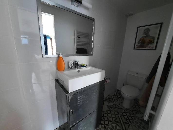 Gîte pour 2 personnes, avec jardin ainsi que piscine et vue, animaux acceptés à Brousses-et-Villaret - 4