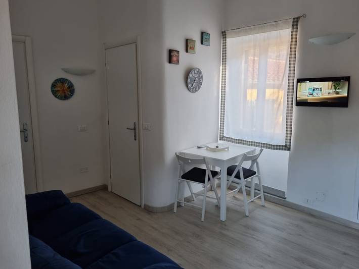 Appartamento intero, Appartamento di vacanza 'Casa Rosa' con giardino in Rio nell'Elba, Rio