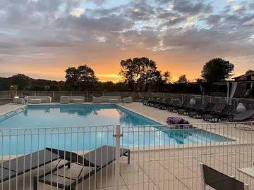 Gîte pour 4 personnes, avec piscine et terrasse à Vouvant