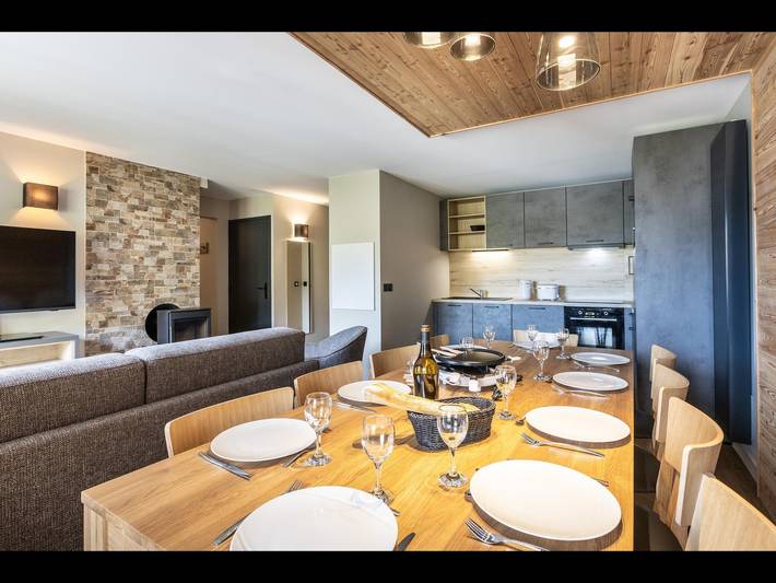 Gîte pour 4 personnes, avec balcon/terrasse ainsi que piscine et sauna, adapté aux familles dans Station de Risoul - 4