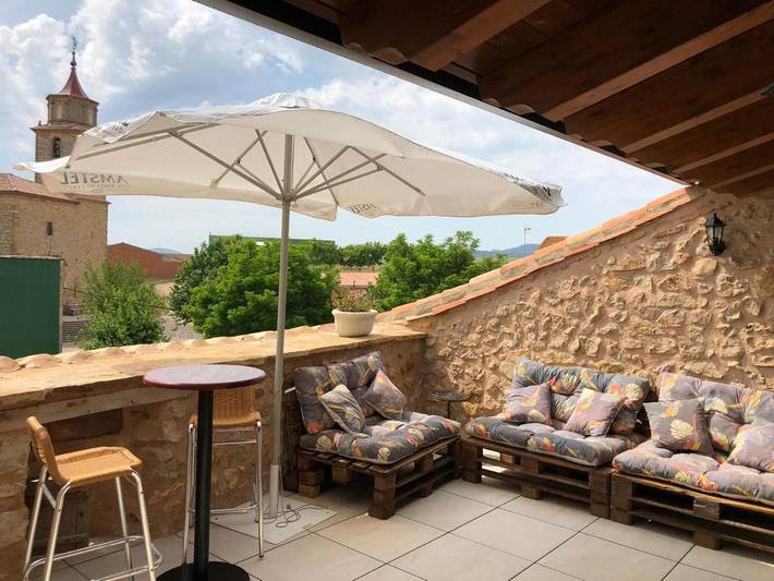 Casa rural para 16 personas, con vistas además de jardín y piscina, Se admiten mascotas en Señorío de Molina - 2