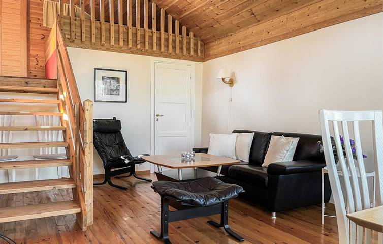 Ferienhaus für 8 Personen mit Terrasse in Risør