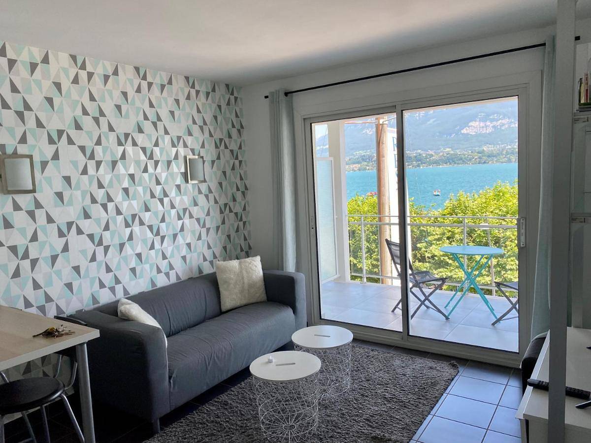 Appartement entier, Vue Imprenable Sur Le Lac Du Bourget in Le Bourget-du-Lac, Région de Chambéry
