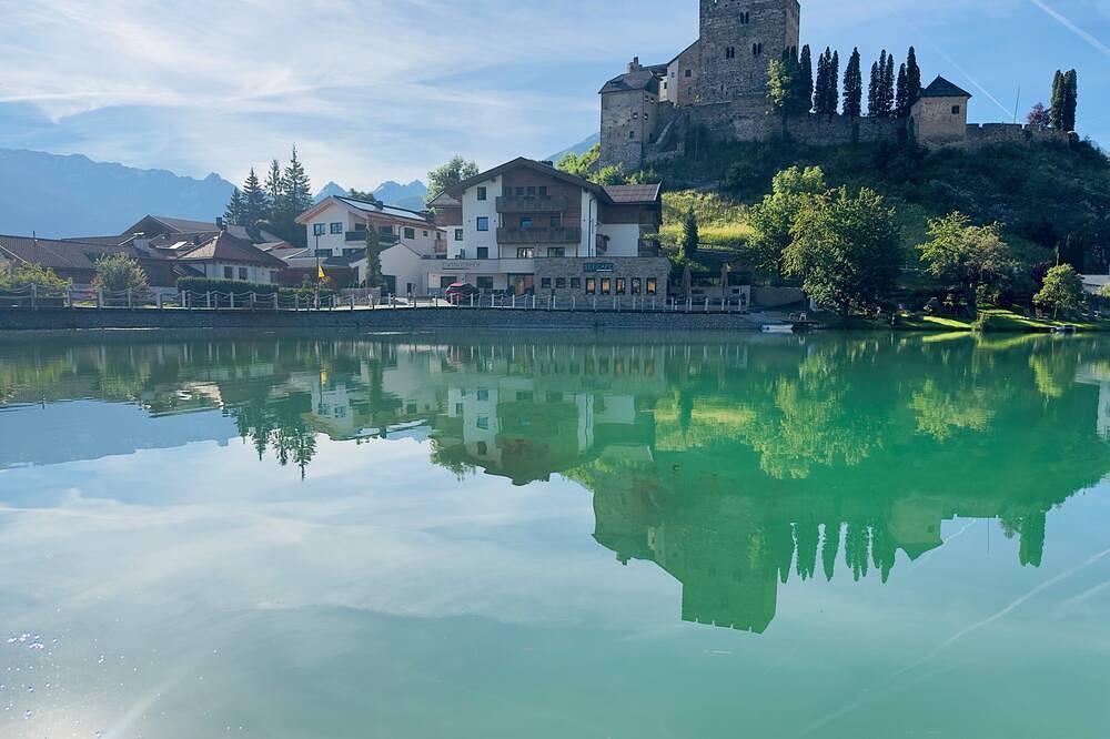 Ganze Wohnung, Burgstadl Aparthotel & Restaurant - Ferienwohnung mit Bergblick in Ladis, Serfaus-Fiss-Ladis