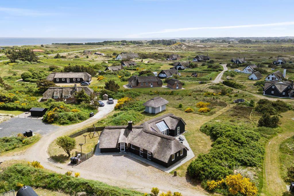 Pool house for 12 people with spa and sauna - close to the North Sea in Ringkøbing, Holmsland Klit