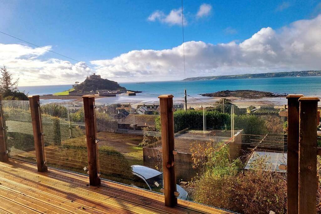 Three-Bedroom House in Marazion, Cornwall