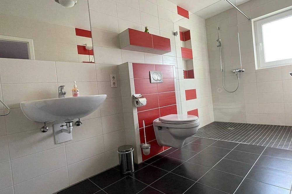 Ganze Wohnung, Fewo Frodo - Ferienhaus Haus Auenland in Nohfelden, Bostalsee