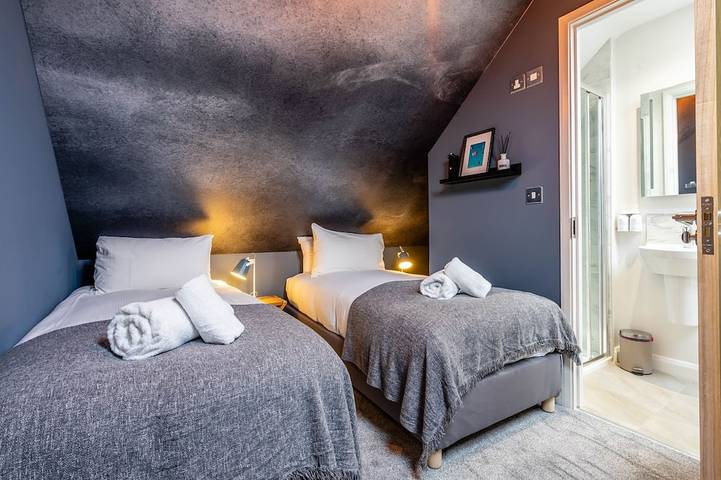 The Backyard N02 -  a family break that sleeps 6 guests  in 3 bedrooms in York, Yorkshire y Humber