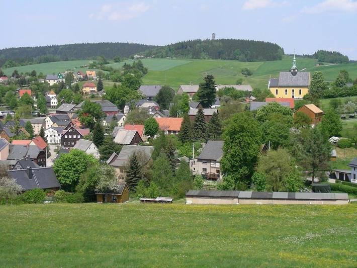 Ferienwohnung für 2 Personen, mit Terrasse und Garten sowie Ausblick in Hinterhermsdorf