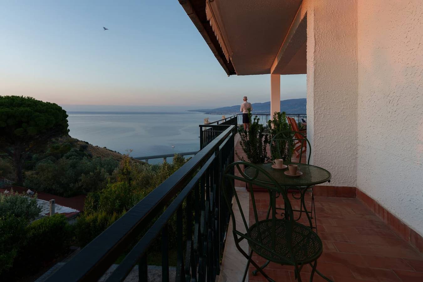 Maison stalettì, tra cielo, mare e fichi d'india in Staletti, Provincia di Catanzaro