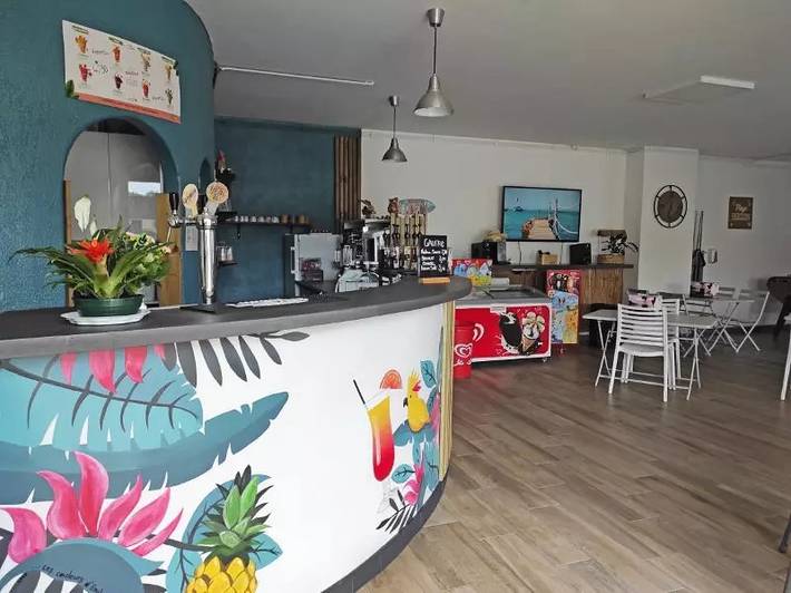 Camping pour 4 personnes, avec piscine et terrasse à Talmont-Saint-Hilaire - 4