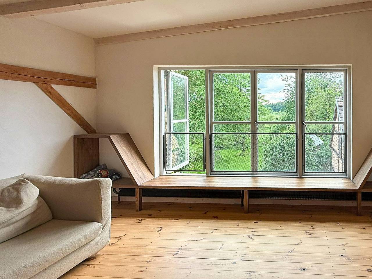 Preisgekrönter Backsteinstall in der Schorfheide in Temmen-Ringenwalde, Barnimerland Region