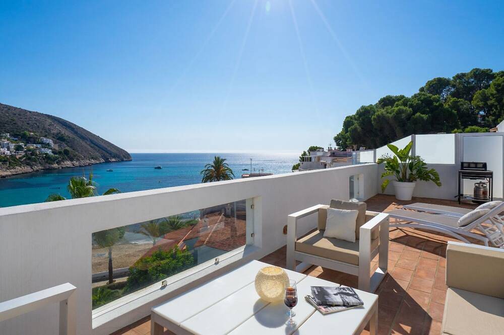 Entire apartment, Luxury 3 bed penthouse in El Portet in Cala El Portet, Teulada (Spain)